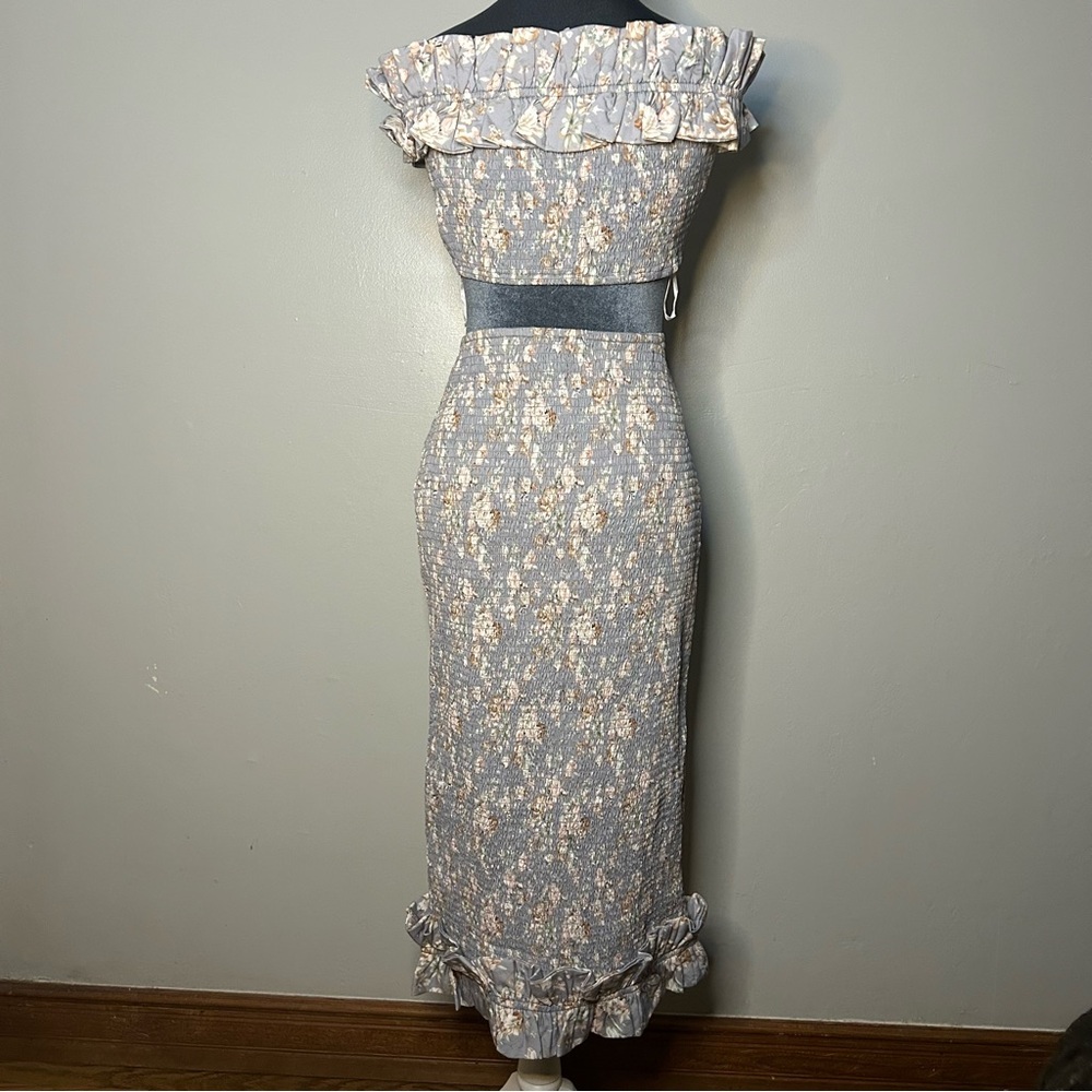 Floral Ruffle Off-Shoulder Dress - Picture 5 of 7